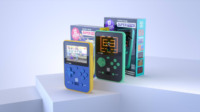 The Super Pocket has two editions, Capcom and Taito, each with built-in retro games from the respective publisher.